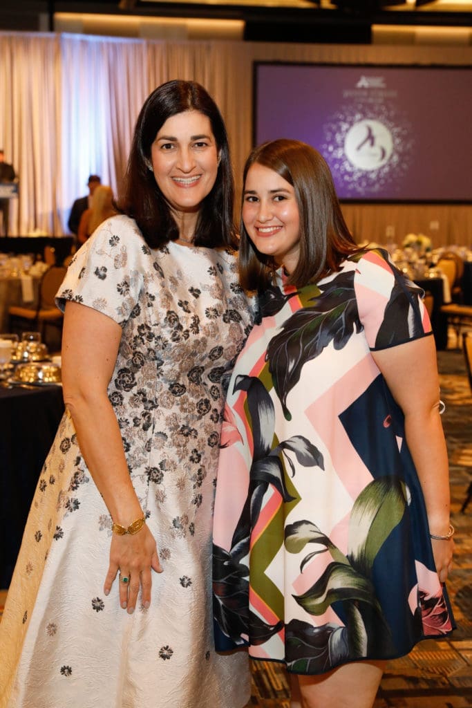 Elyse Kalmans, Kendall Kalmans (Photo by Priscilla Dickson)