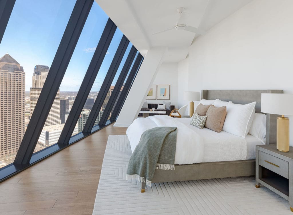 AMLI Fountain Place Is a Luxury Dallas High-Rise Unlike Any Other