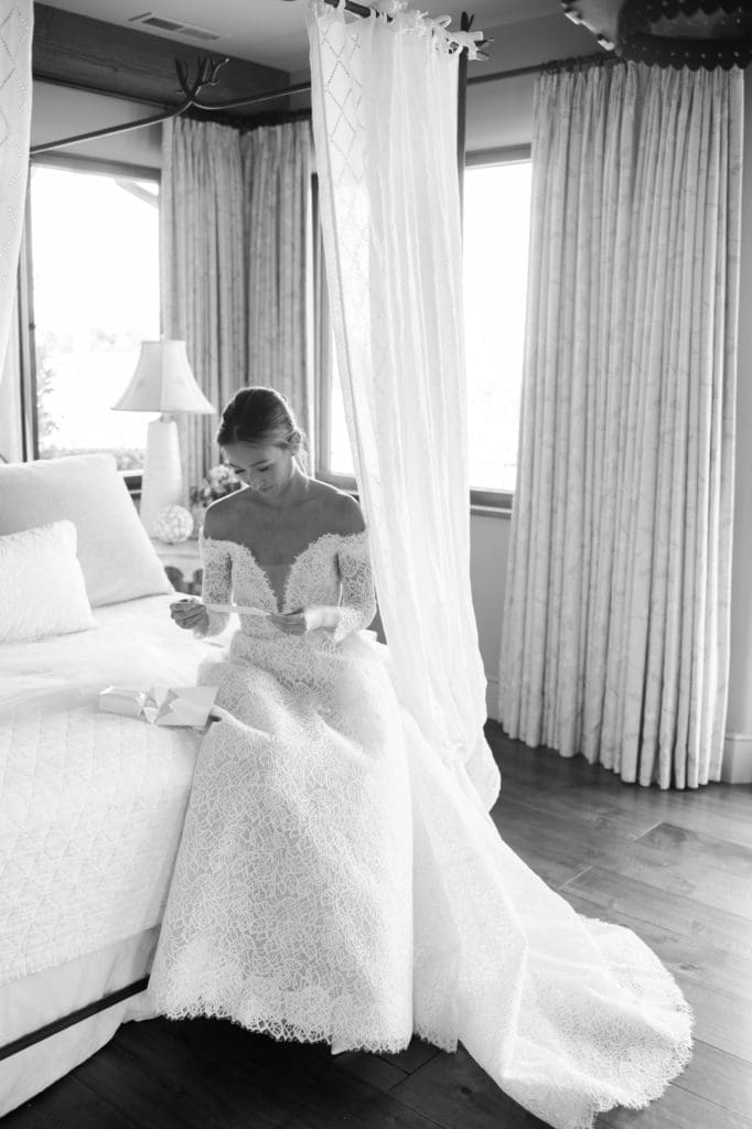 Sarah Elizabeth Requa pre-ceremony. (Photo by Liz Banfield)