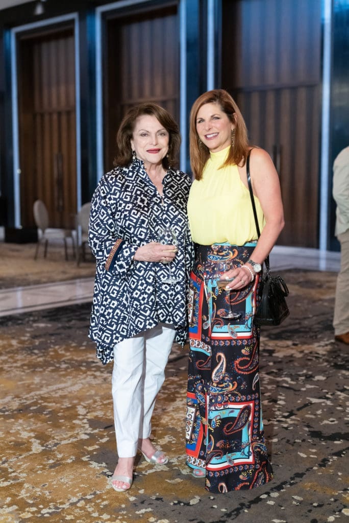 Beth Wolff, Cynthia Wolff at the Theorem Sauvignon Blanc party at the Post Oak Hotel  (Photo by Daniel Ortiz)