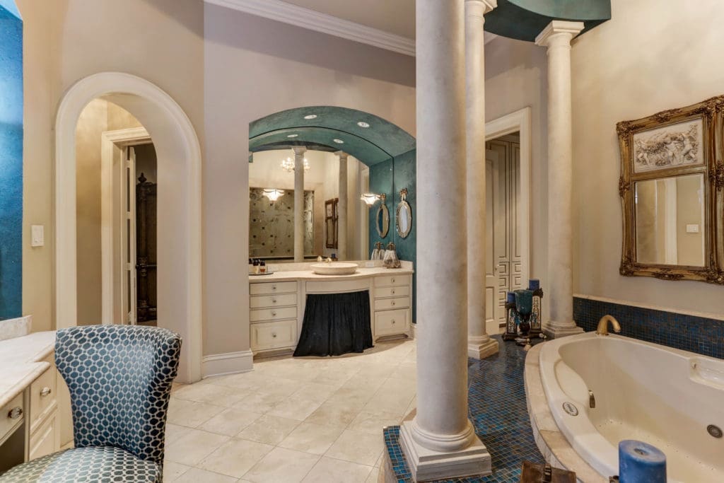 Her bath in the primary suite. (Photo by TK Images)