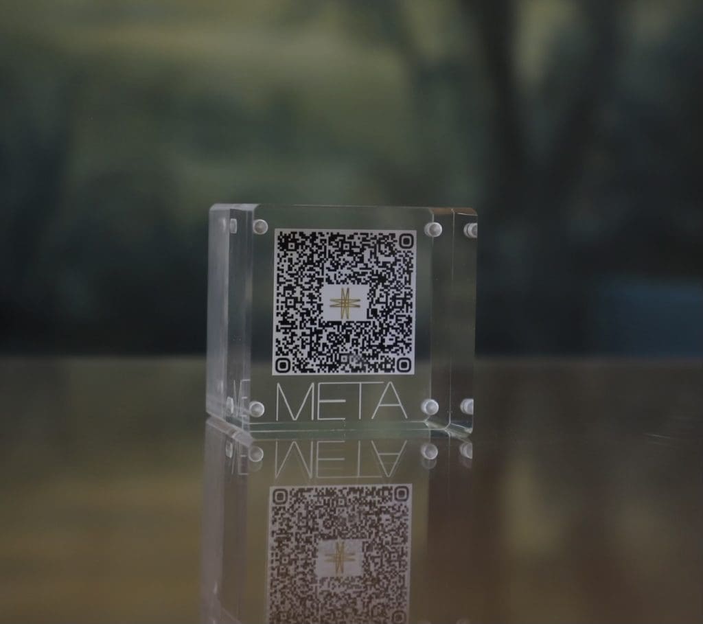 METAgolden brings fine jewelry and digital art together.