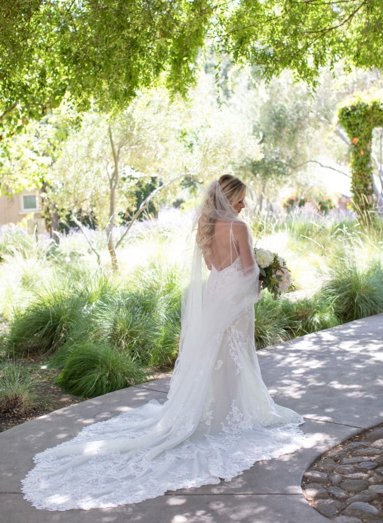 The bride's gown was by Martina Liana.
 (Photo courtesy of @elizabethmessina, www.instagram.com/elizabethmessina)    
