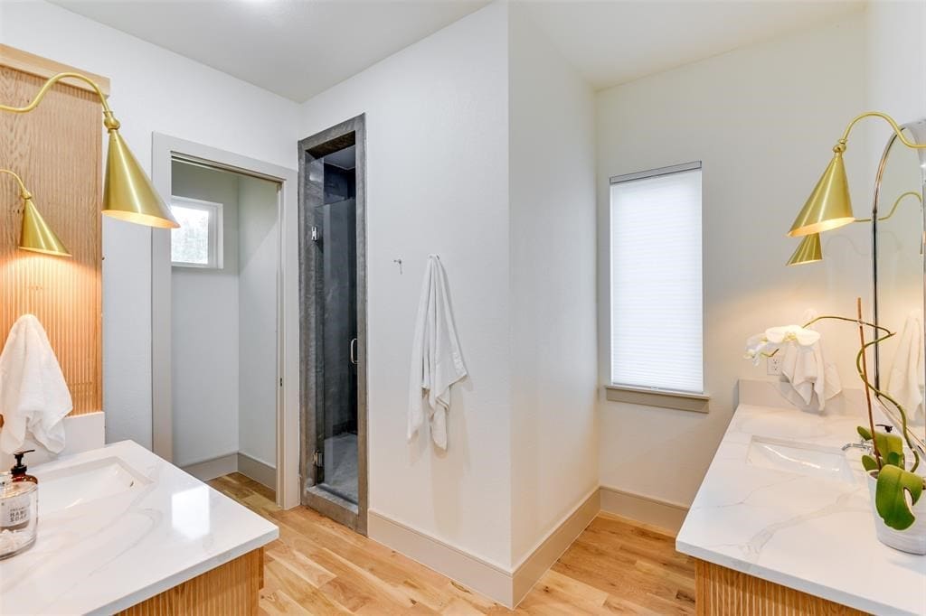 A bathroom built for two. 