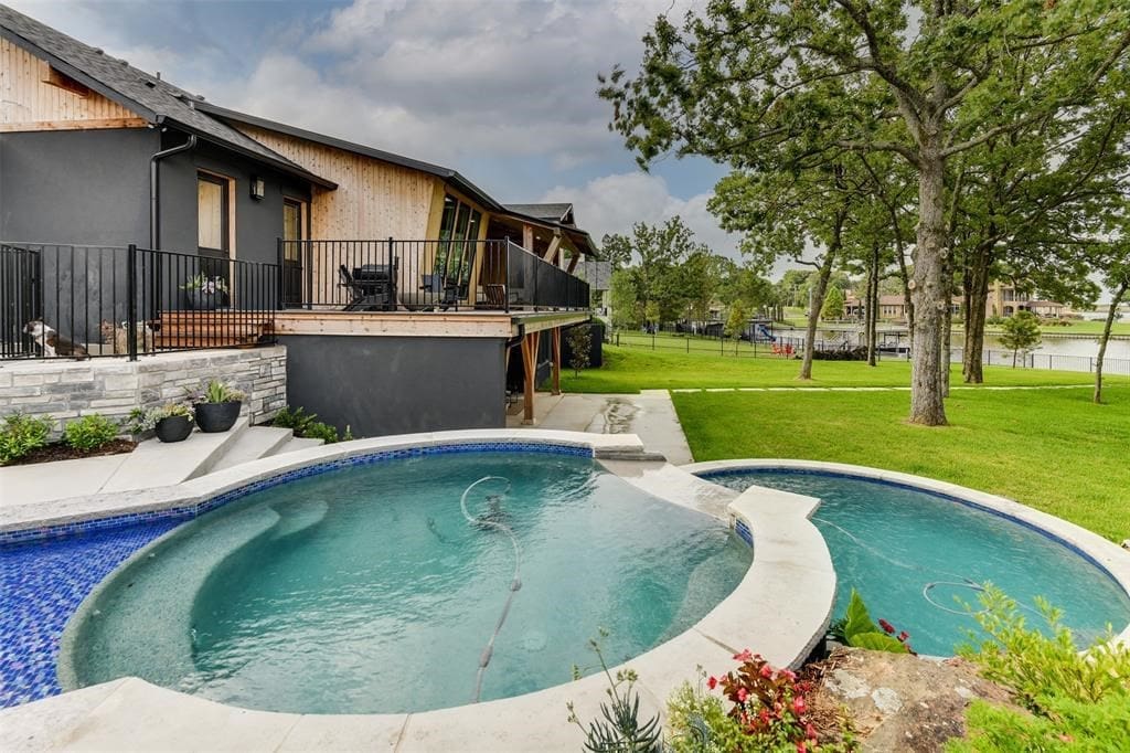 A resort-style pool and hot tub. 