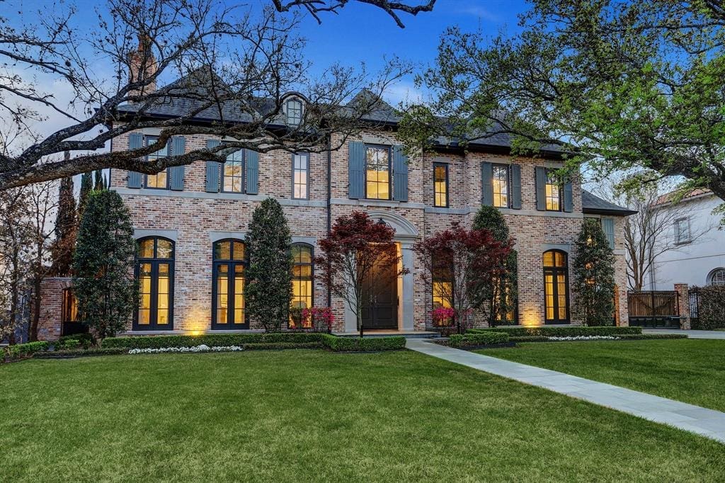 5807 Shady River