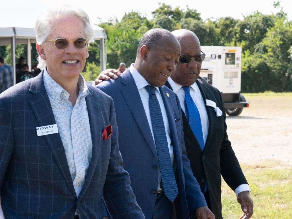 Midway's Bo Sanford and Mayor Sylvester Turner shared a moment. (Photo by F. Carter Smith)