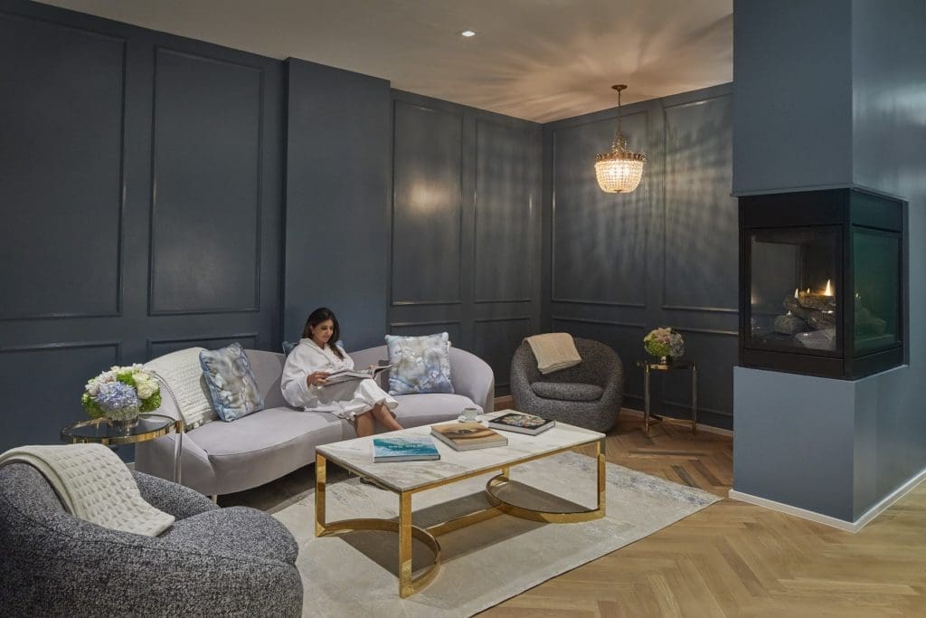 Solaya Spa & Salon relaxation area where clients can chill before and after services. 