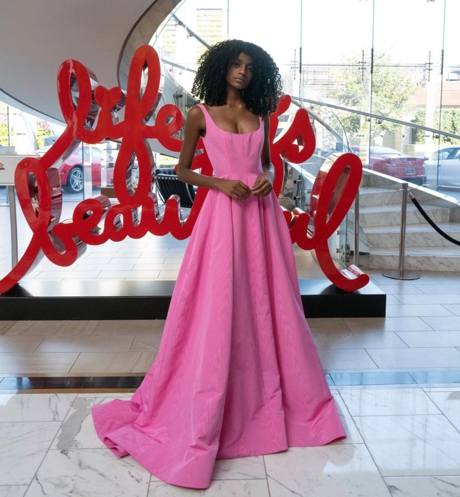 Special Oscar de la Renta Show Elevates the Glamour at Houston’s Marquee Hotel