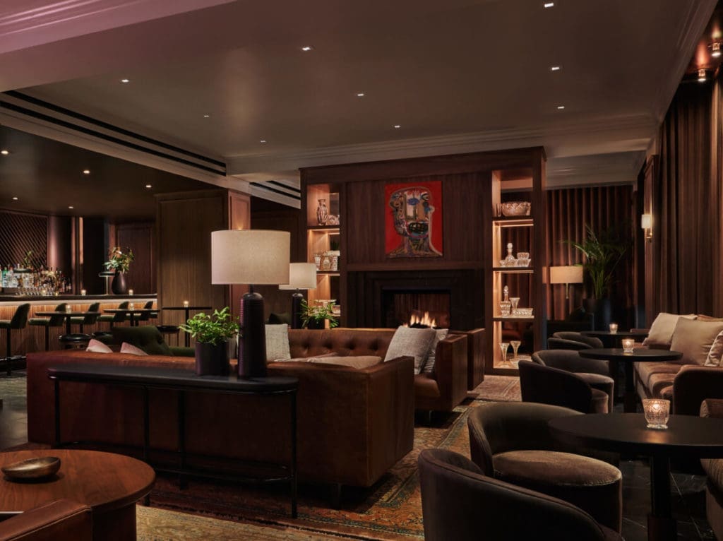 Bar Pendry is a cozy wooden watering hole in the heart of downtown Chicago. (Photo courtesy of Pendry Chicago)