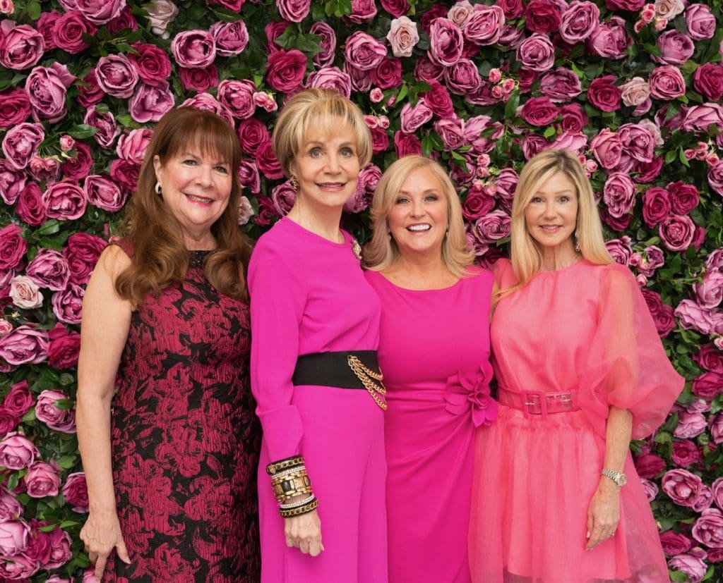 Best Selling Author Shares Her Breast Cancer Fight With a Rapt River Oaks Crowd