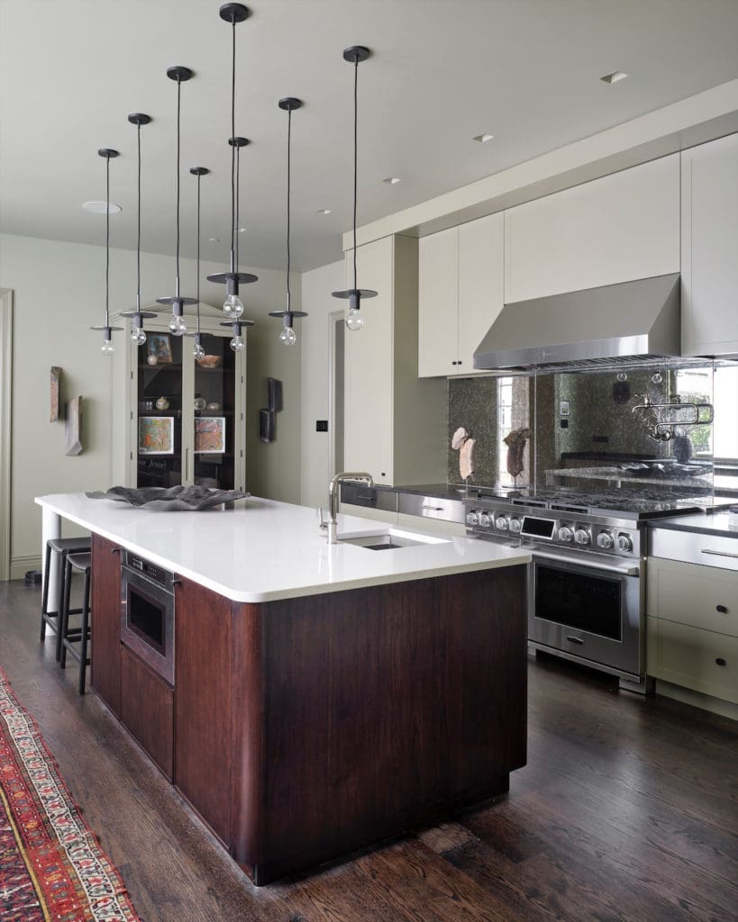 A Georgian-inspired kitchen by Studio 6F (Photo by Stephen Karlisch)