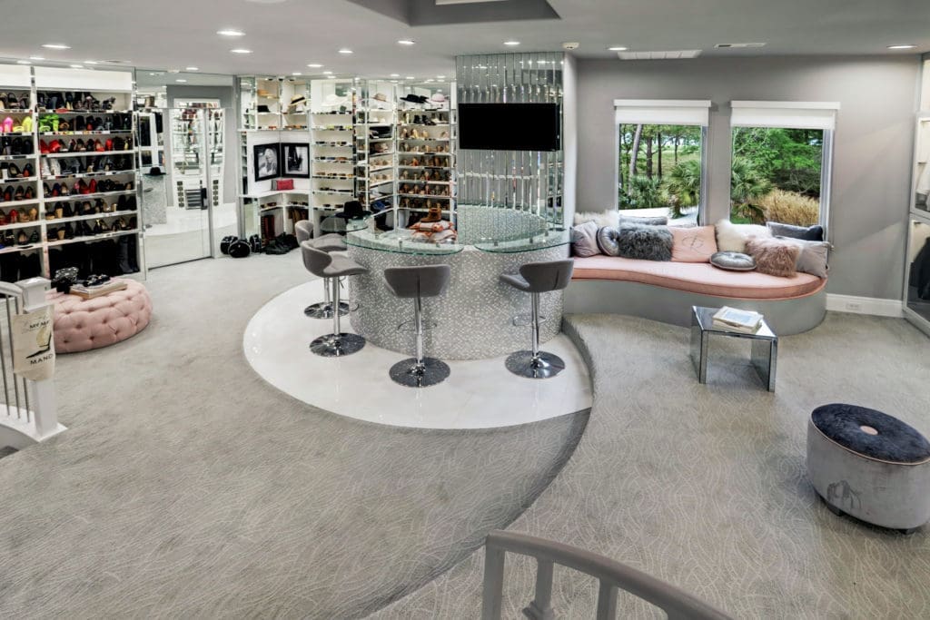 Secret Buyer Finally Scoops Up the World’s Largest Closet Mansion — How Theresa Roemer’s Woodlands Dream Sold