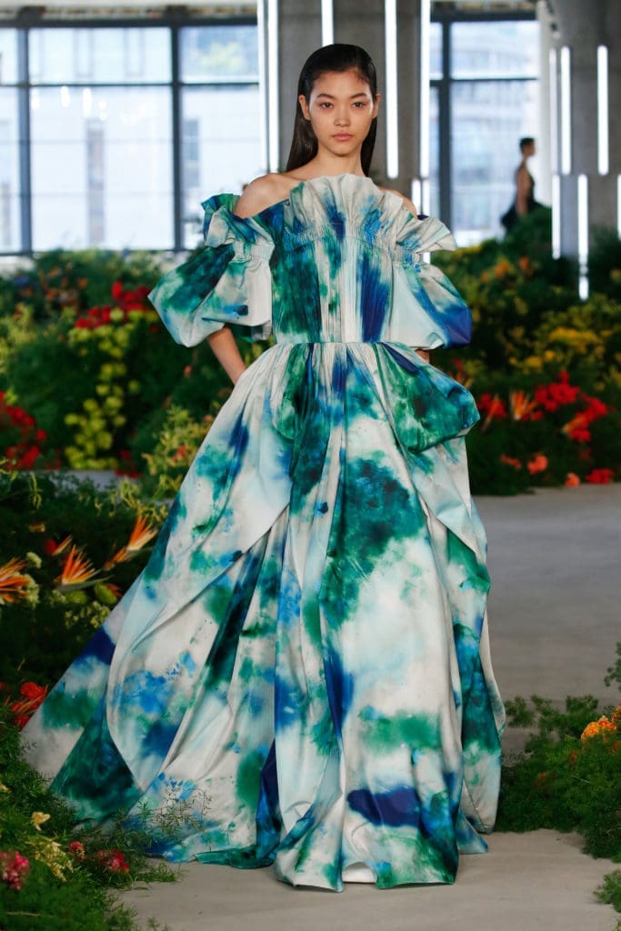 Jason Wu Fights Back Against Sweatpants With Dreamy Glamour and Exacting Craftsmanship