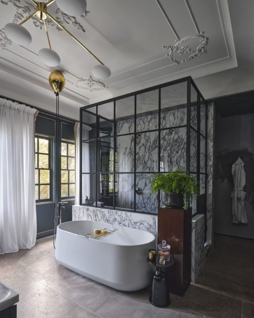 A soothing master bathroom by Brant McFarlain. (Photo by Stephen Karlisch)