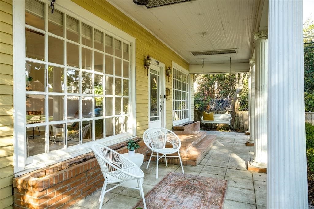 723 Dumont Street in Old East Dallas