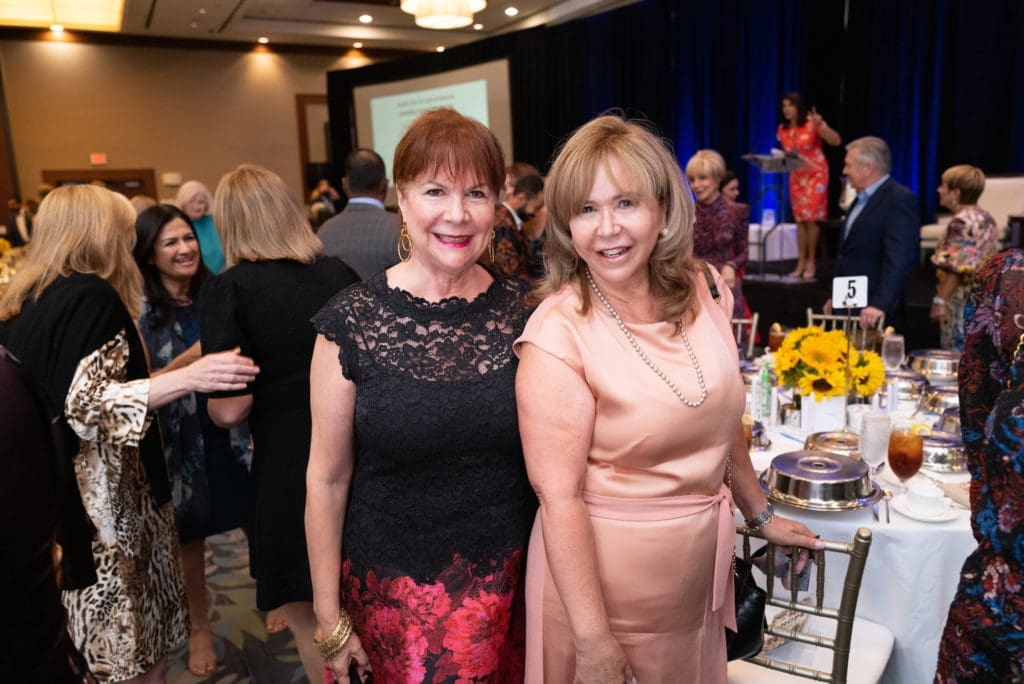Barbara Van Postman, Cyndy Garza Roberts at the CanCare 30th anniversary luncheon at the Westin Memorial City. (Photo by Daniel Ortiz)