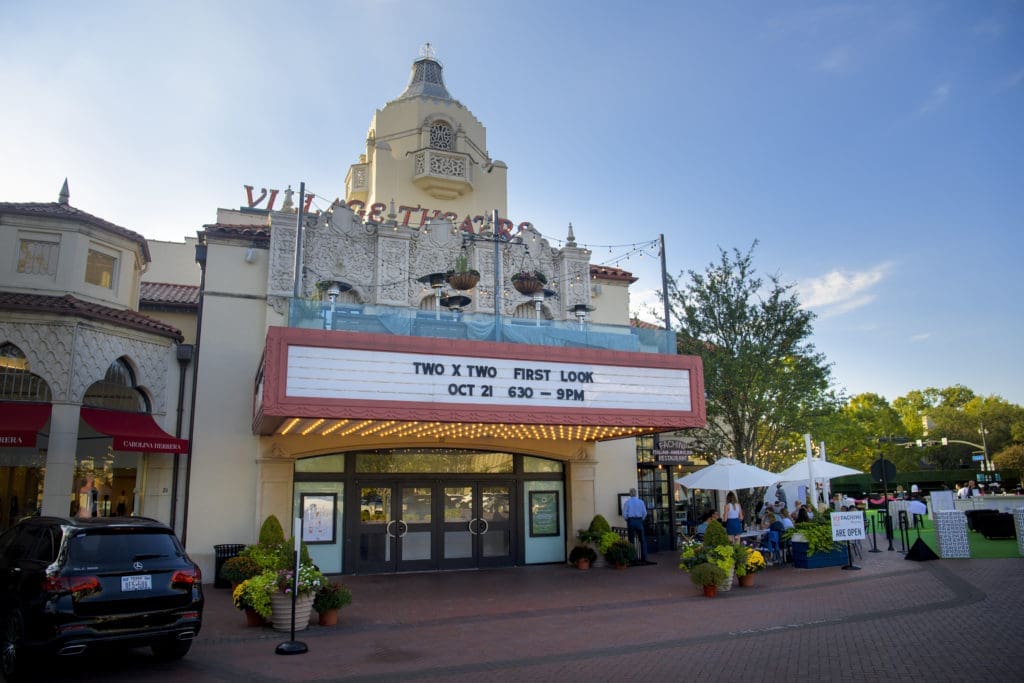 Highland Park Village Theater announcing First Look. (Photo by Bruno, Snap the Picture)