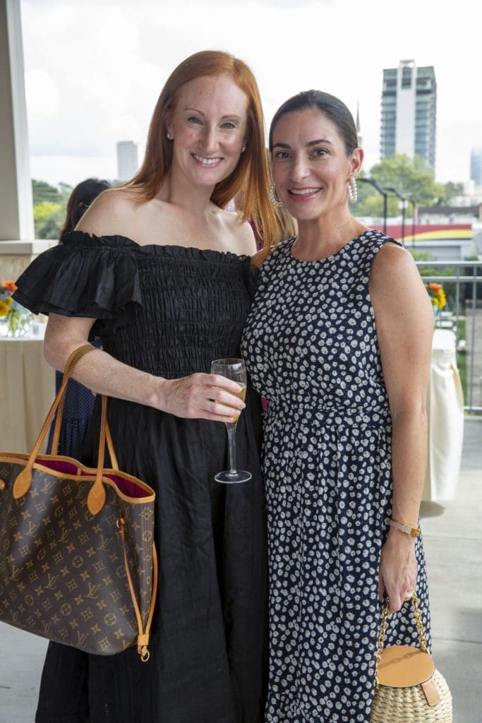 Julia Jacobson, Candace Thomas at the Arms Wide Adoption Services luncheon. (Photo by Jenny Antill Clifton)