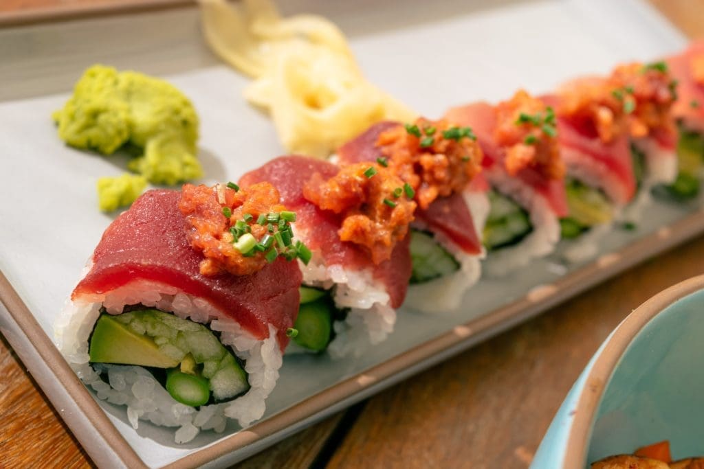 A splash of fresh sushi - here the Doble Atun roll.