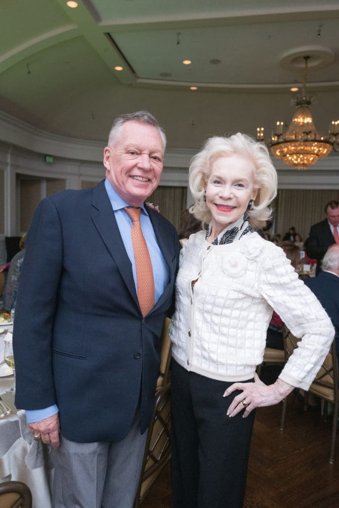 Richard Flowers, Lynn Wyatt at the Houston Hospice Spirit Award Dinner. (Photo by Daniel Ortiz)