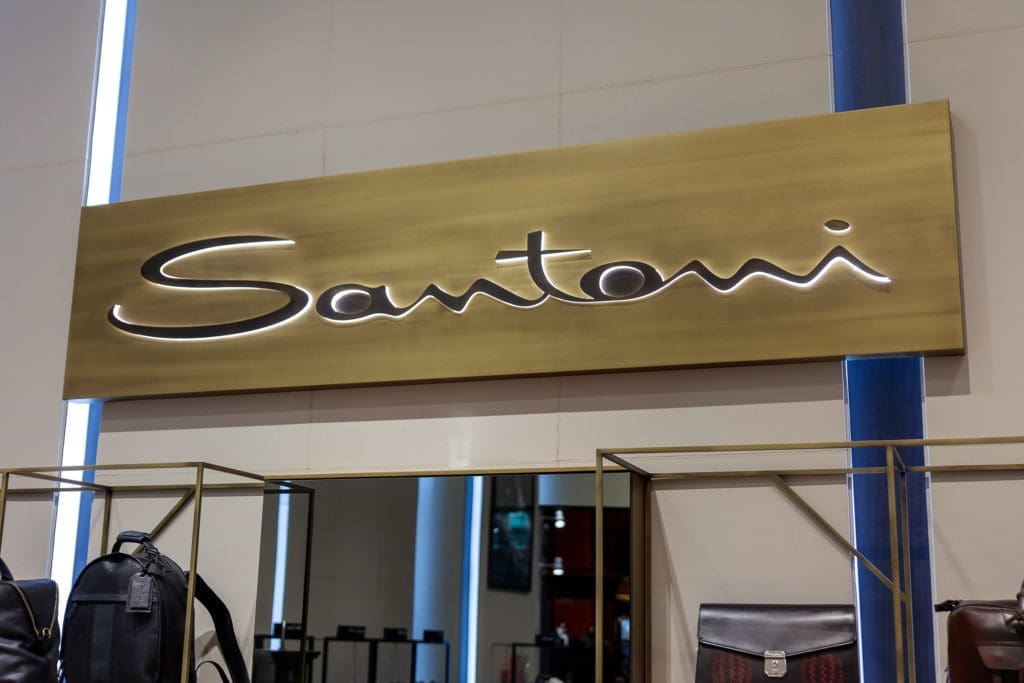 Santoni, founded in 1975, creates beauty through the hands, relying on the unique knowledge, handed down for generations, of artisans who are artists.