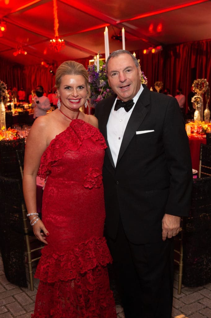 Valerie & Tracy Dieterich at the Houston Grand Opera opening night dinner following the production of Carmen. (Photo by Wilson Parish)