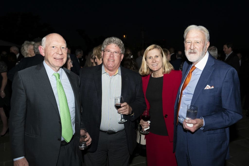Former mayor Bill White, Chuck Carlberg, Deborah January-Beavers, Walter Beavers at the Scenic Houston annual dinner.