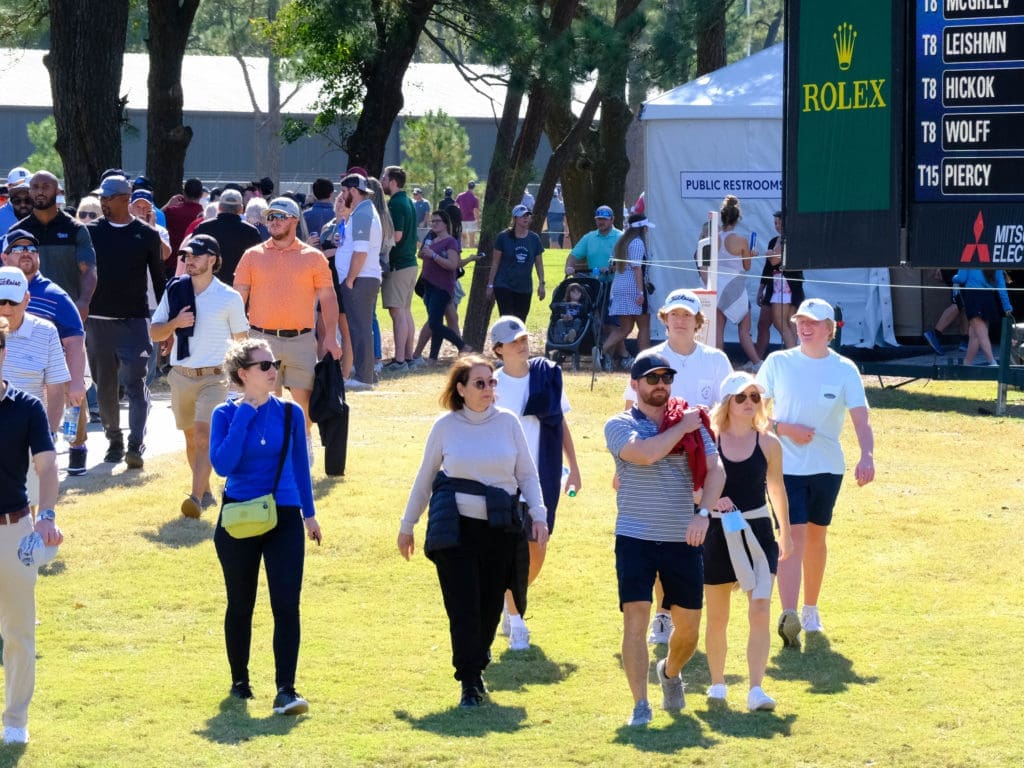 Having full galleries will help keep the Houston Open going. Photo by F. Carter Smith)