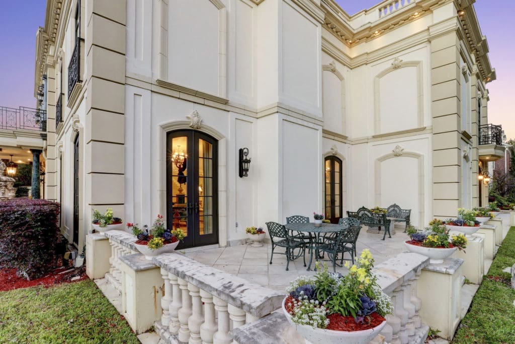 A side patio off of the living room at 2115 River Oaks Boulevard. (Photo by TK Images)