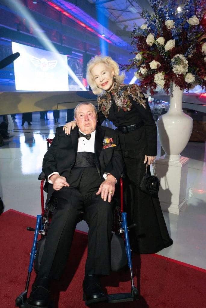 Oscar & Lynn Wyatt at the Lone Star Flight Museum Gala honoring Oscar Wyatt. (Photo by Daniel Ortiz)