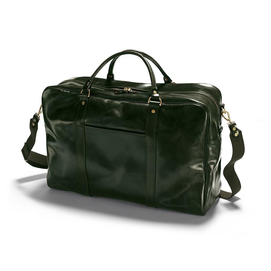 Beretta Gallery leather bag is sure to keep him feeling sleek and sophisticated while gettin' the job done.