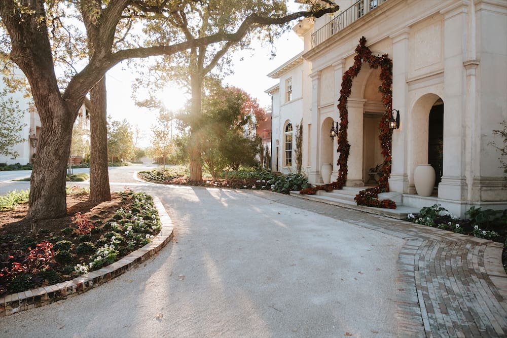 Texas Travel Files — How to Celebrate the Holidays at Austin’s Commodore Perry Estate, Auberge Resorts Collection