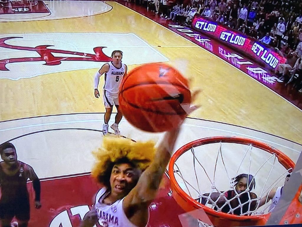 No Call Robbery, an Enraged Houston and J’Wan Roberts’ Big Time Warrior Game — Inside a Wild Night in Alabama, and the Goaltending That Wasn’t