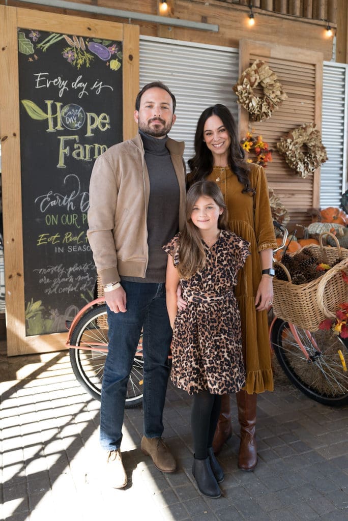 Neiman Marcus GM Chris Hendel with his wife, Abby, and their daughter, Aria (Photo by Daniel Ortiz)