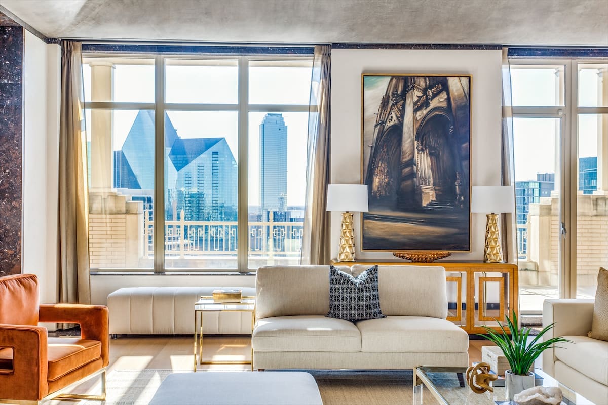 2555-n-pearl-st-apt-2200-dallas-tx-75201-High-Res-18 (Photo by Shoot2Sell for Douglas Elliman)