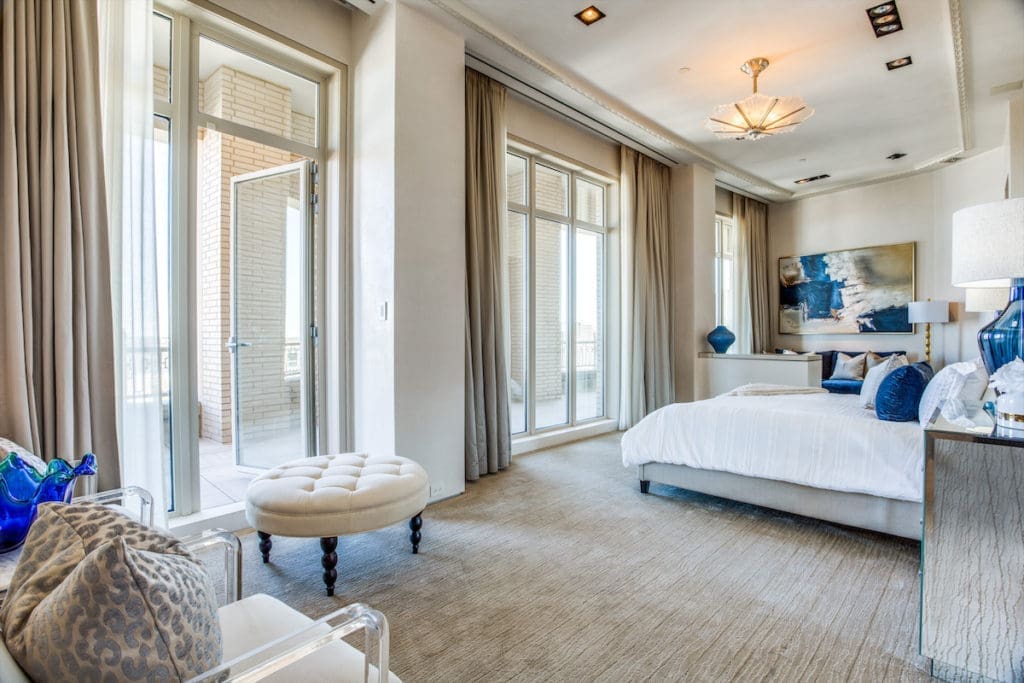 Your own private penthouse terrace. (Photo by Shoot2Sell for Douglas Elliman)