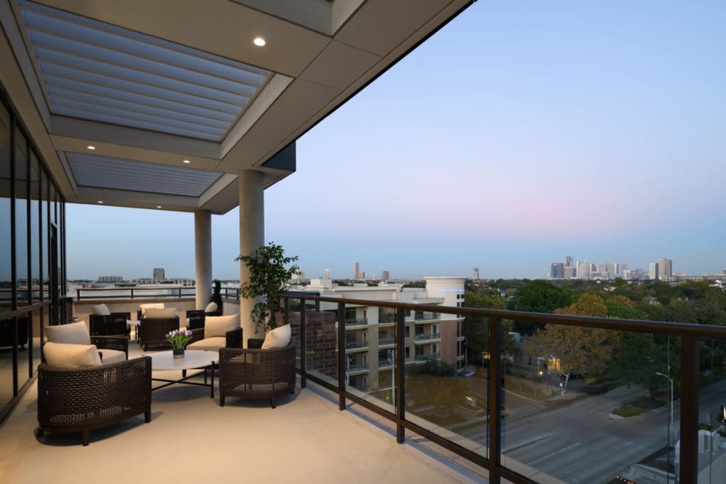 MorningStar River Oaks' sky terrace is the type of setting you don't expect to find at a senior living community. (Photo by Mariella & Luis Ayala)