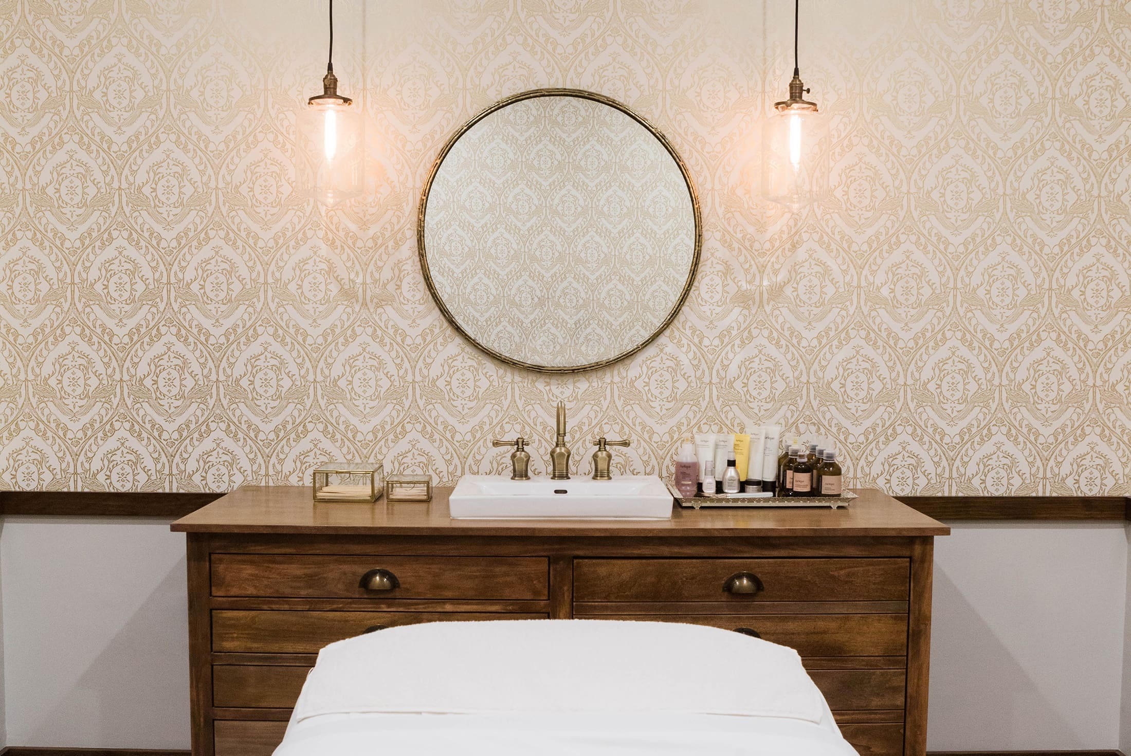 vivians boutique spa