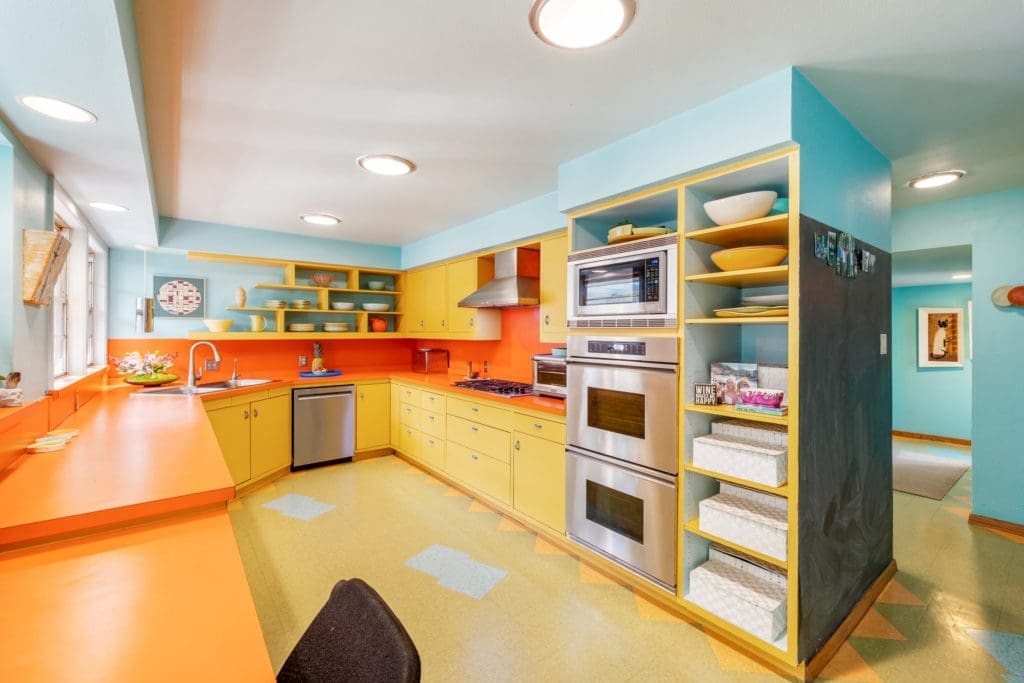The mid-century modern time-capsule dwelling at 2430 Maroneal Street in Old Braeswood  ( (Photo by Josh Gremillion Photography)