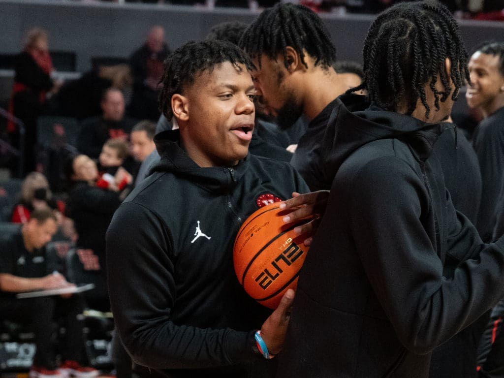 Marcus Sasser Hasn’t Completely Ruled Out Returning to Play in This NCAA Tournament For Houston
