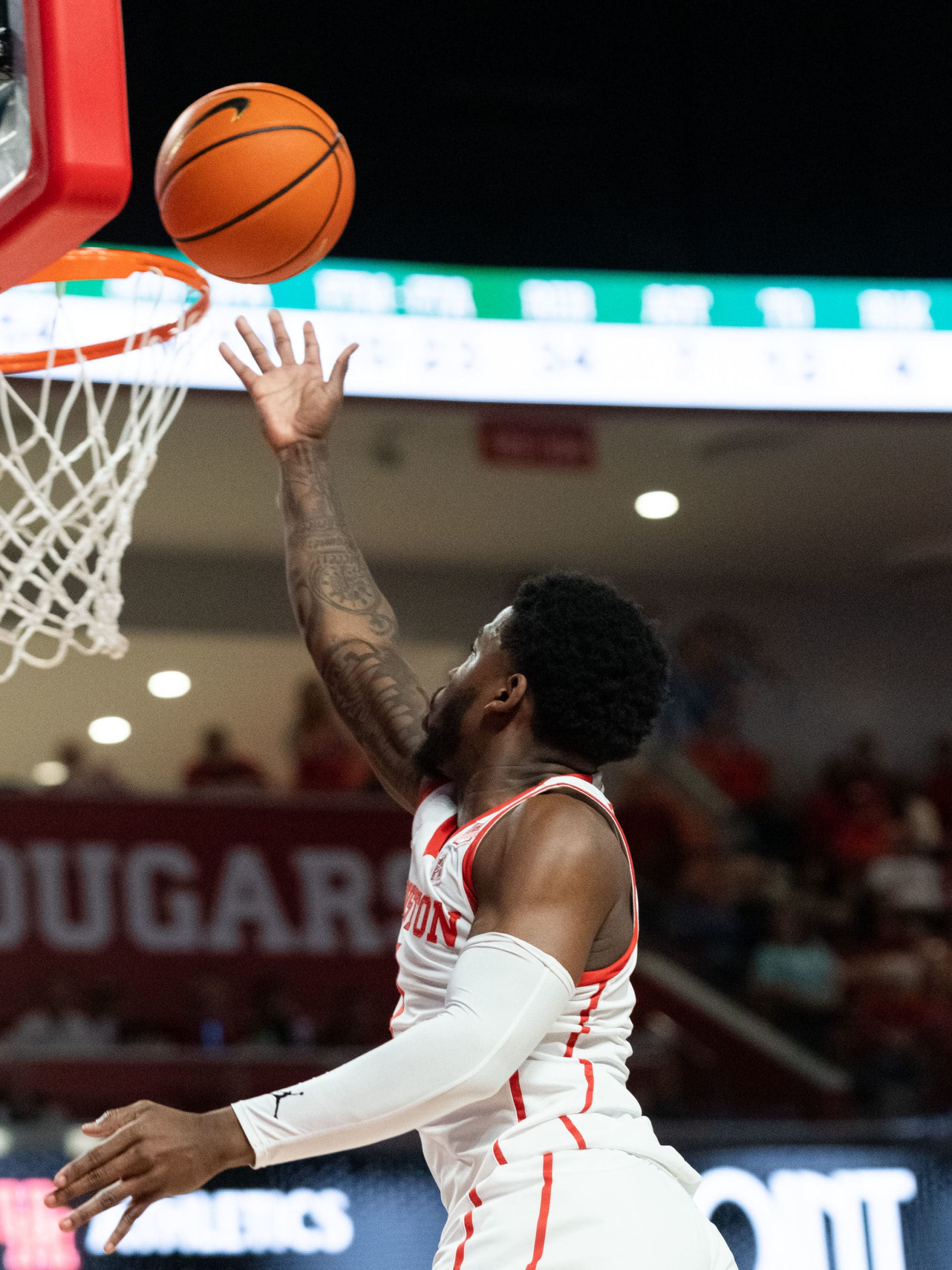 University of Houston Cougars men’s basketball team defeated the Tulane Green Wave, Wednesday night at the Fertitta Cente