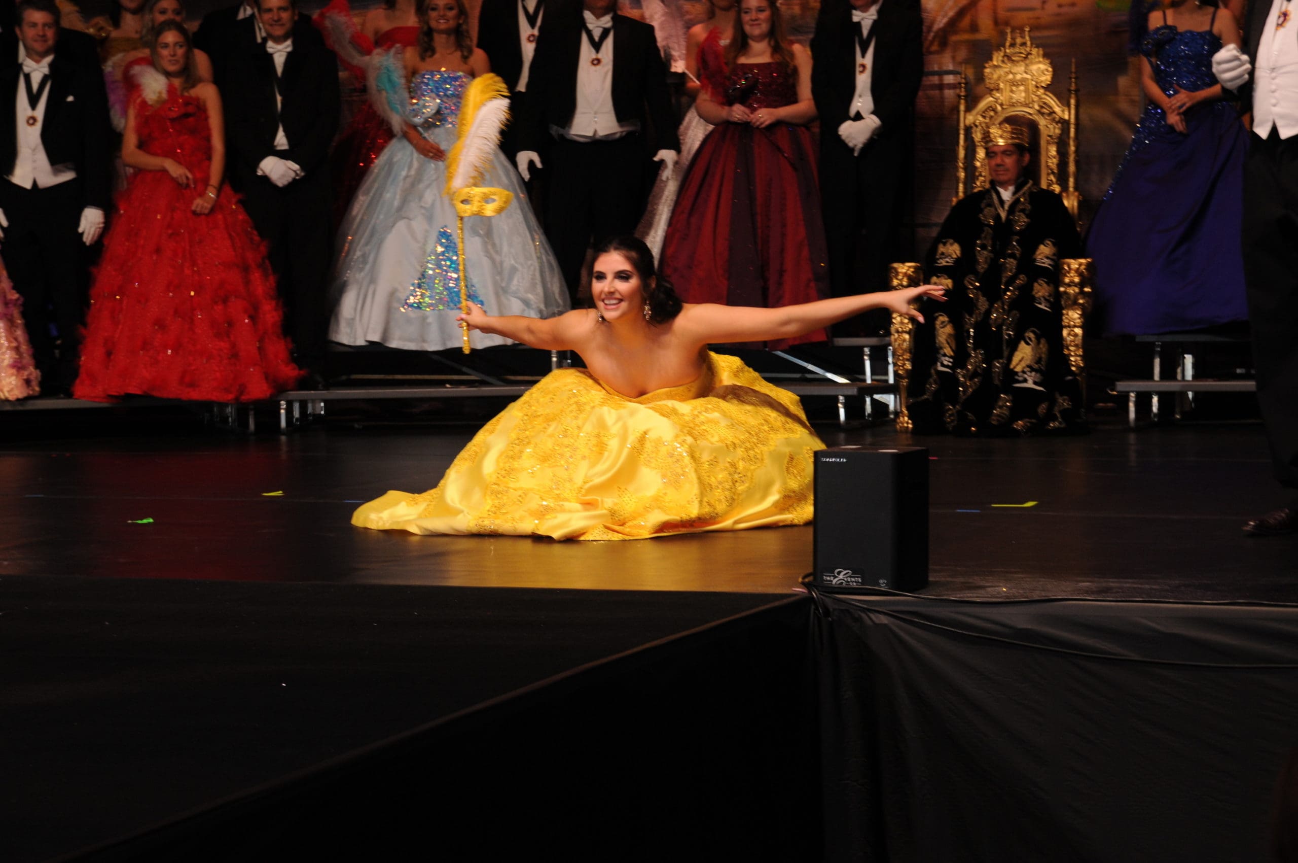 Duchess Taylor Termini doing the Texas Bow; Photo credit by Rhea’s Photographic Art (Photo by Rhea's Photographic Art)