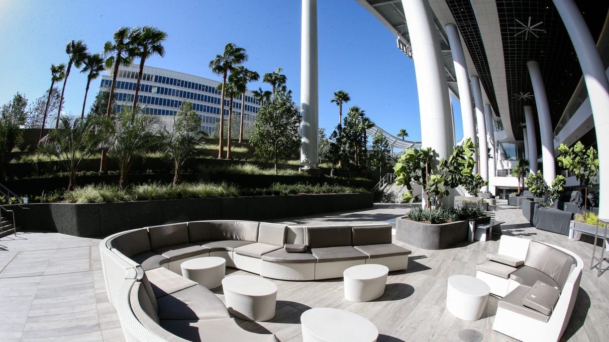 SoFi – Club level access has its perks