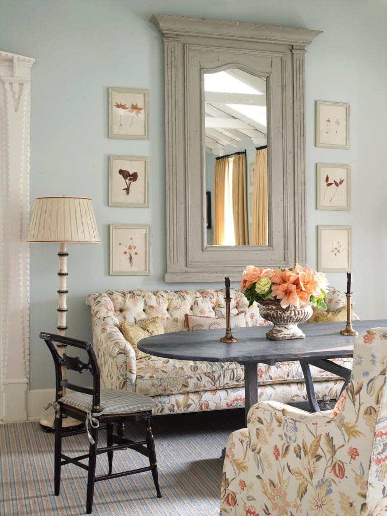 The main room combines the living and dining area of Rose Cottage. (Photo by Tria Giovan)