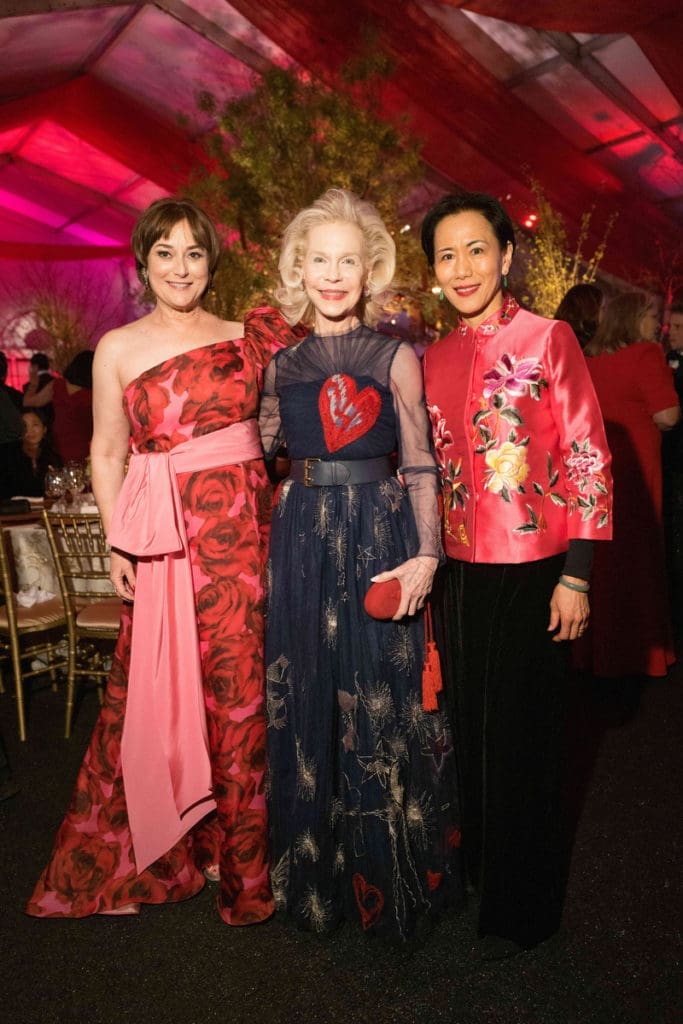 Leigh Smith, Lynn Wyatt, Y. Ping Sun (Photo by Daniel Ortiz)