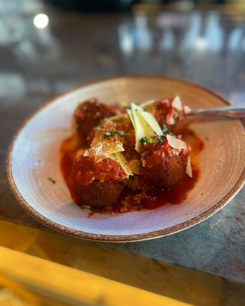 Enoteca Italia recently took over the former Mille Lire space in Oak Lawn. (Courtesy)