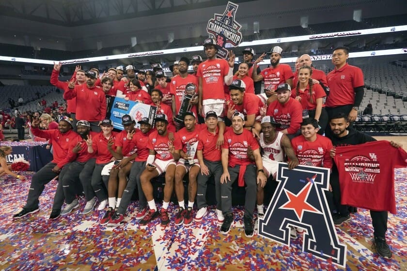 Kelvin Sampson's University of Houston team got to pose for another championship photo.