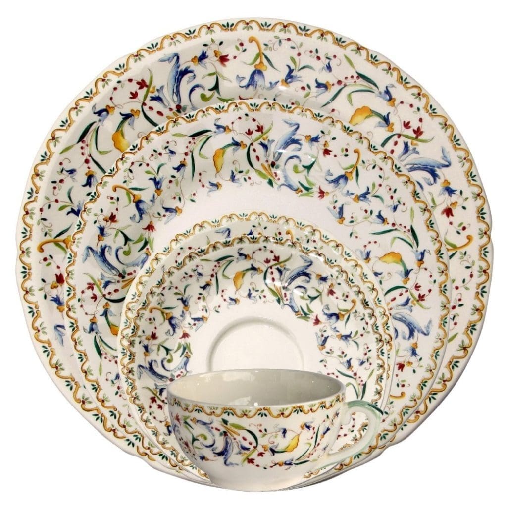 Gien Toscana Five Piece Place Setting.