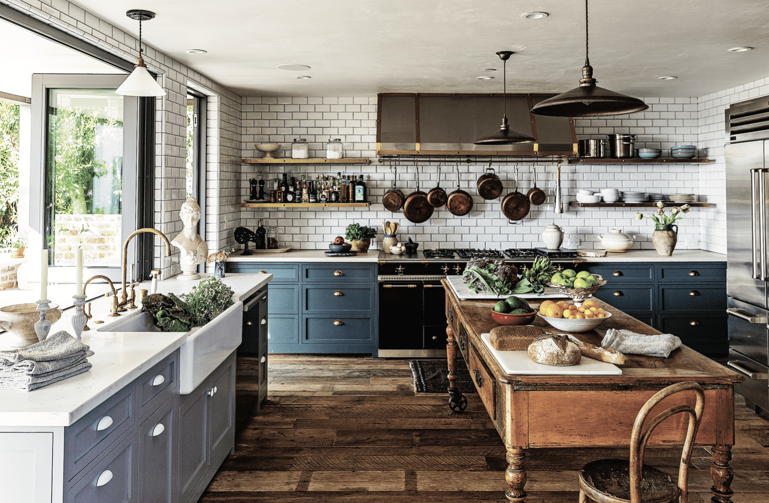 Farm kitchen designed by Giannetti Homes